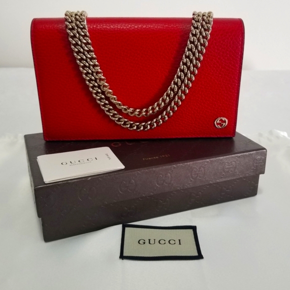 GUCCI Betty Chain/Crossbody-Red NWOT - Picture 1 of 17